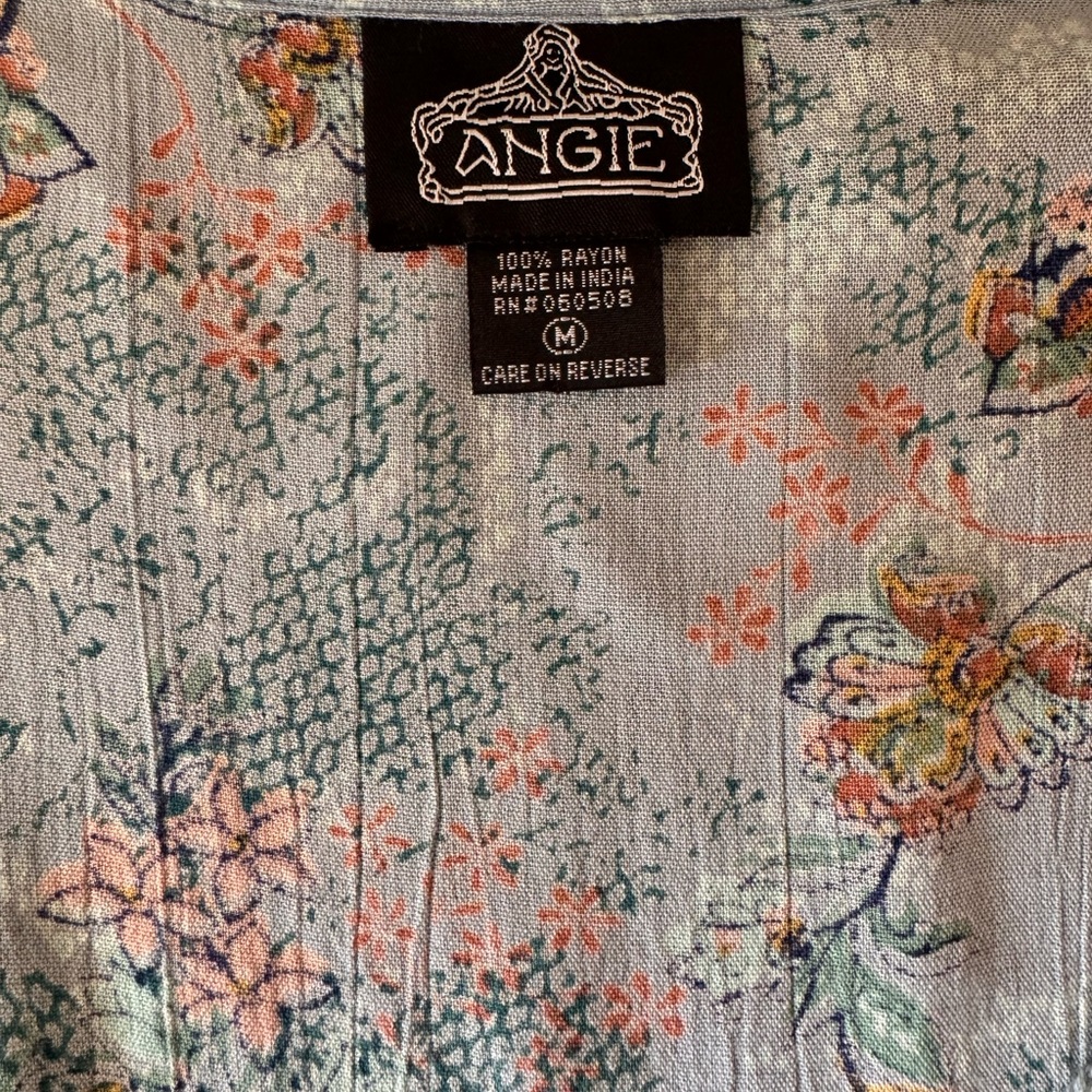 Angie Floral Patterned Garment - Picture 7 of 7